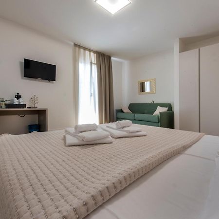 Guesthouse Stadio Lignano Sabbiadoro Ngoại thất bức ảnh