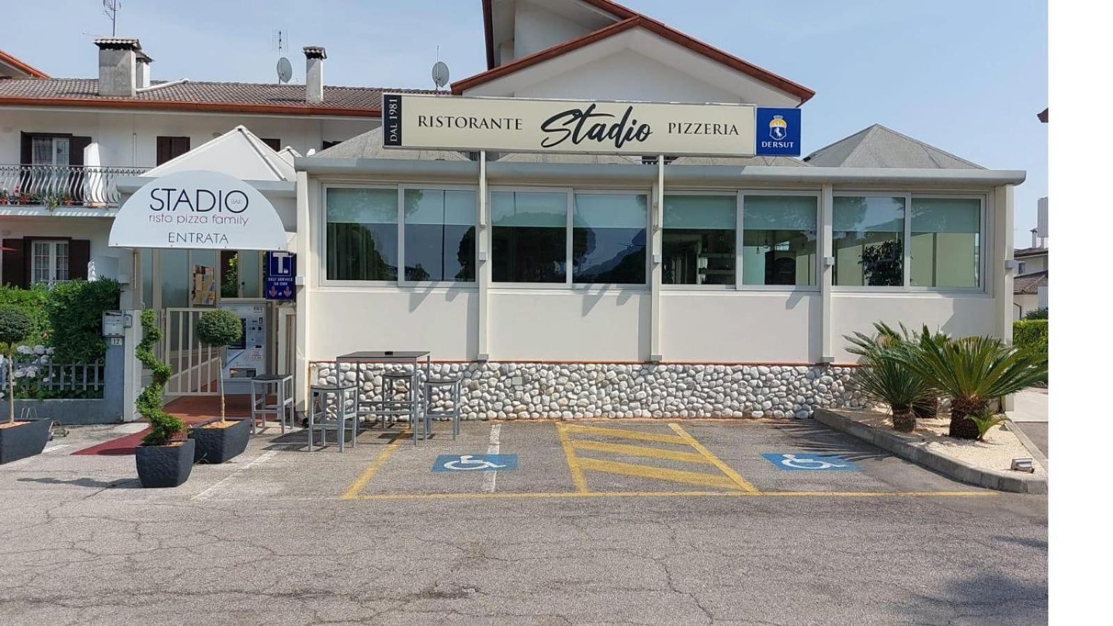 Guesthouse Stadio Lignano Sabbiadoro Ngoại thất bức ảnh