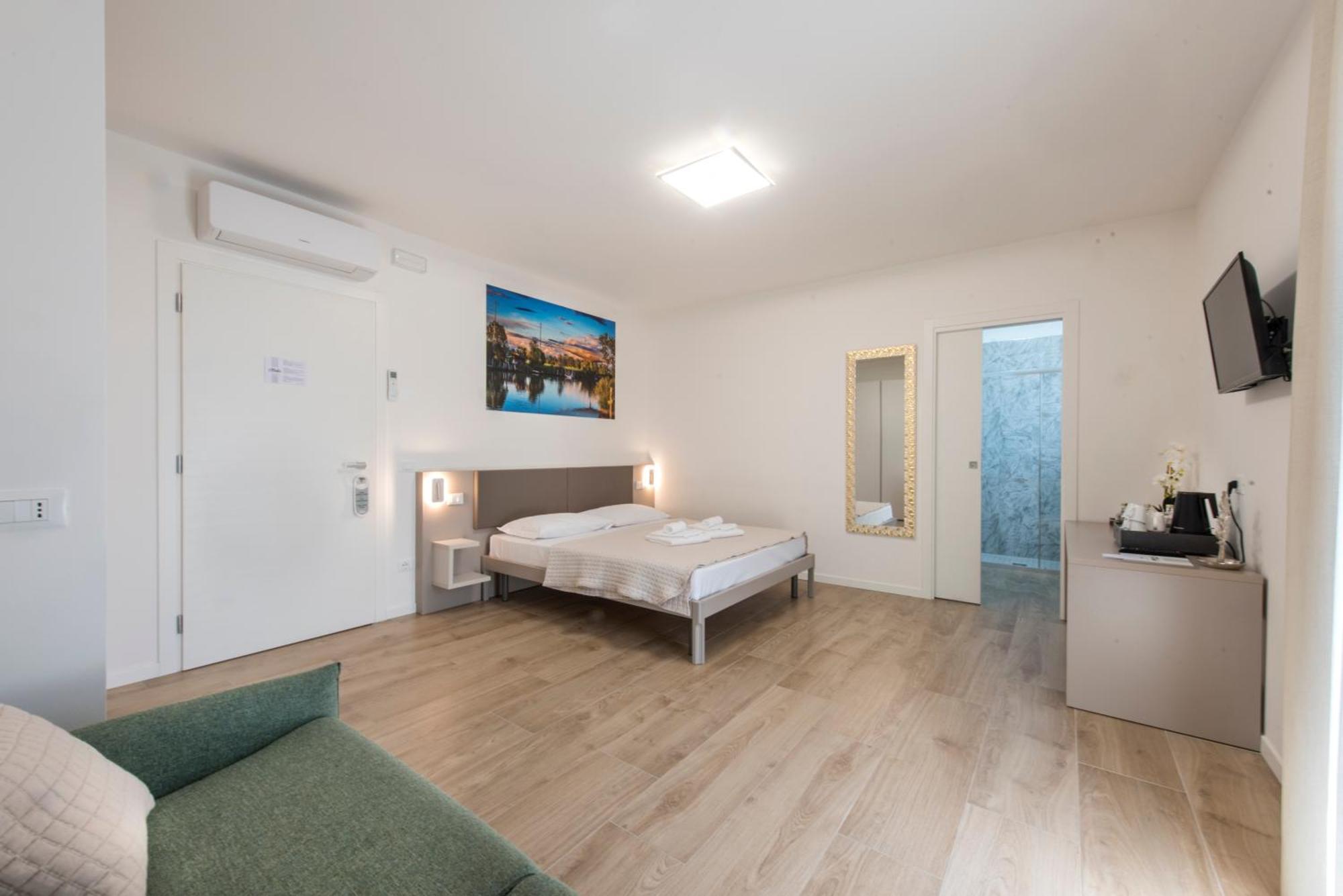 Guesthouse Stadio Lignano Sabbiadoro Ngoại thất bức ảnh
